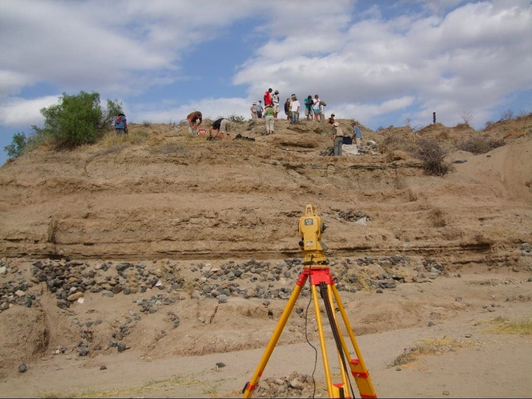 Survey instrument set up below an excavation on a Koobi Fora ridge